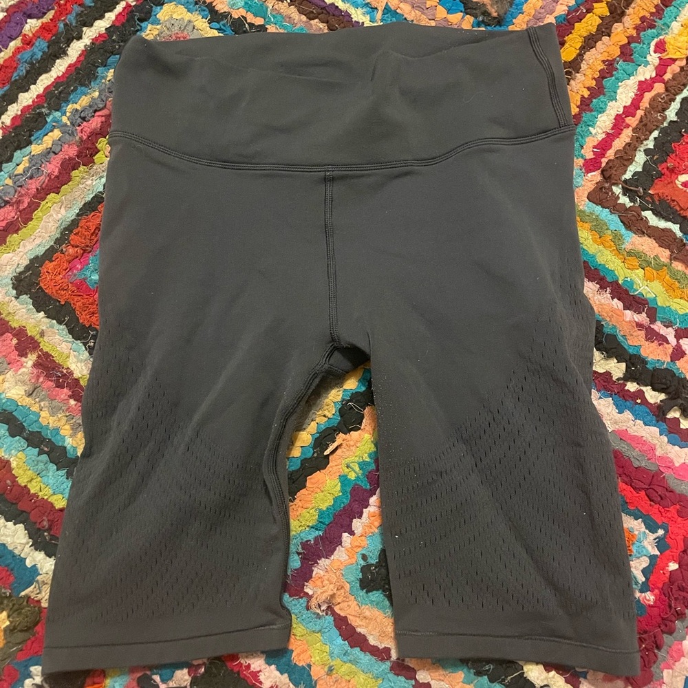 LULU BIKER SHORTS